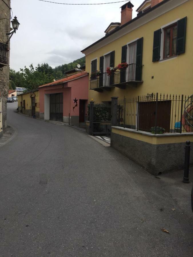 Sotto Le Stelle Hotel Pieve di Teco Екстериор снимка