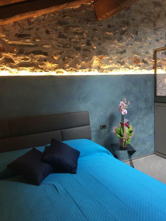 Sotto Le Stelle Hotel Pieve di Teco Екстериор снимка